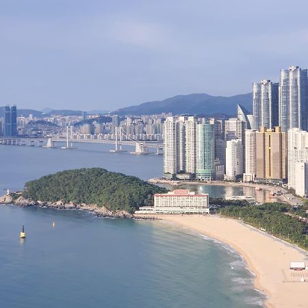 Grand Lct Residence Busan Bagian luar foto