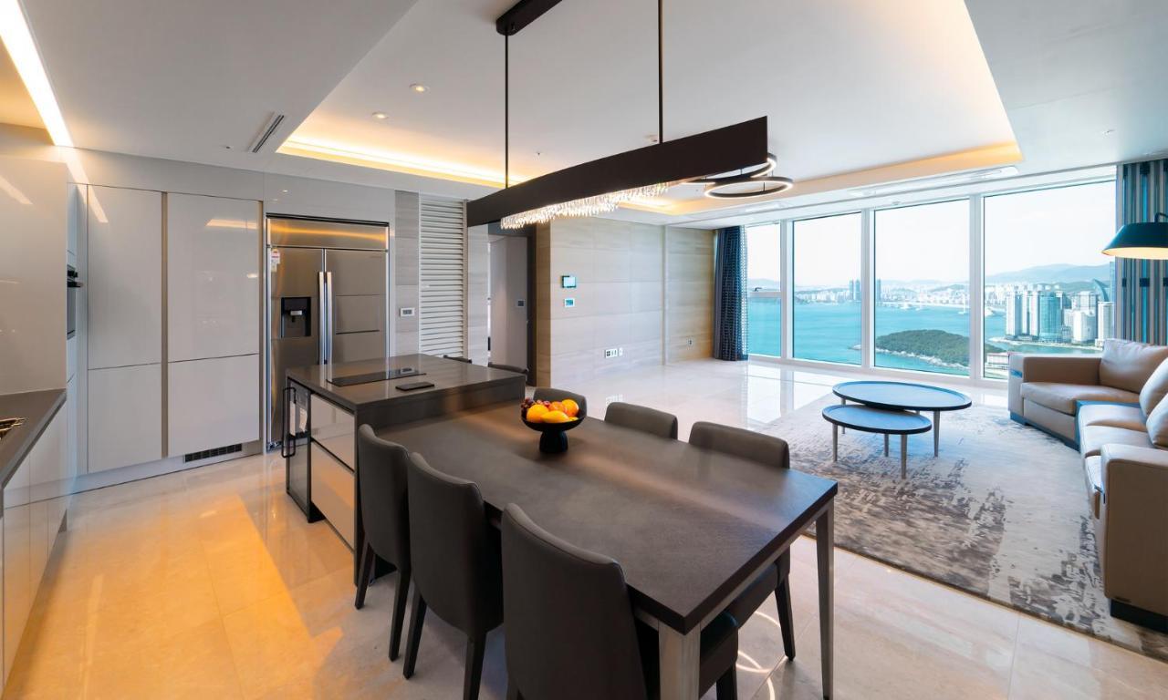 Grand Lct Residence Busan Bagian luar foto