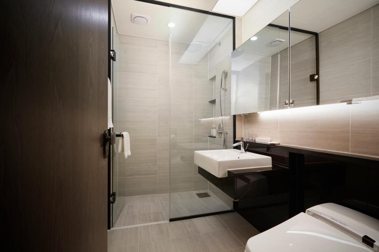 Grand Lct Residence Busan Bagian luar foto